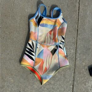 Reversible billabong springsuit